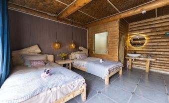 Hemu Open to the Mountain Homestay(Hemu Bridge Store)