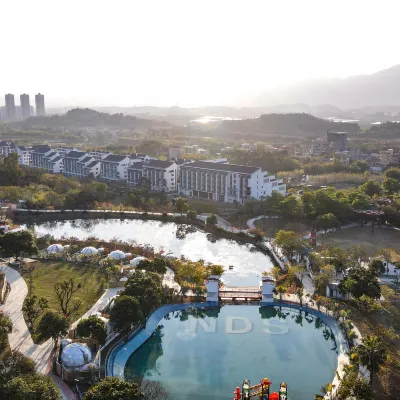 Nandanshan Stars Retreats โรงแรมใกล้อาณาจักรป่าหนานด่าน