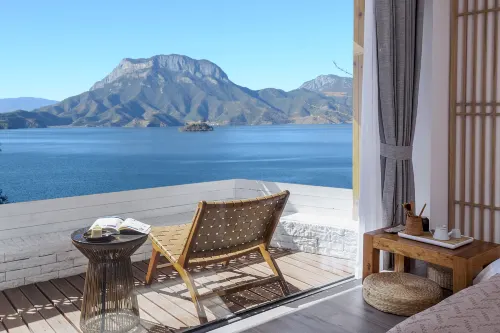 瀘沽湖·梵境Pure Land湖景休閒度假別墅飯店