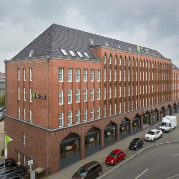 呂貝克H + 酒店 鄰近老鹽倉的酒店