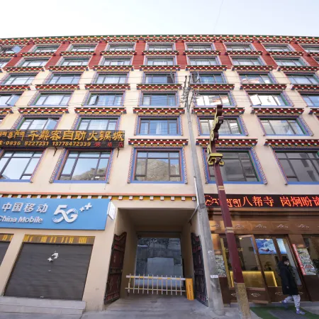 Ganglong Panling Hotel, Dege County