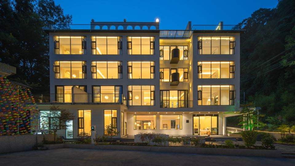 Bifengxia Lanshan Designer Homestay