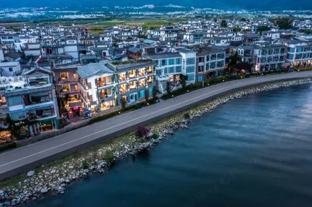 Free Loop Erhai Lake View Resort Hotel Отели рядом с достопримечательностью «Panxi Ferry»