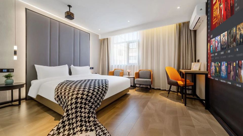 Shiman Hotel