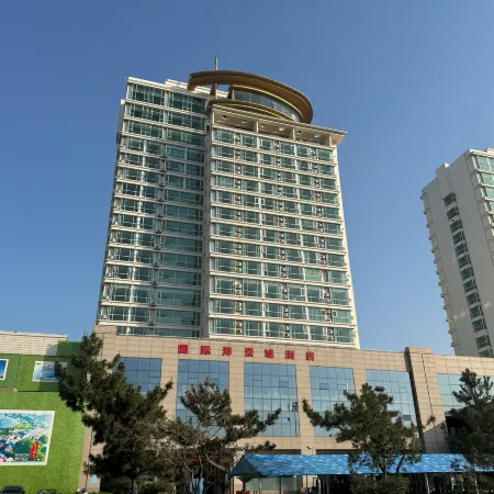 Yunwu Sea View Boutique Stay (International Coastal Baths Huoju 8th Street)