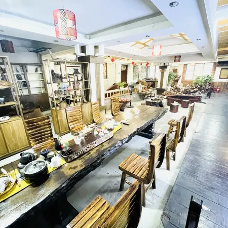 Dexin Homestay (Chengdu Luomashi Subway Station)