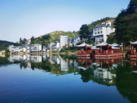 Lianzhou Fragrant Fish Village Homestay