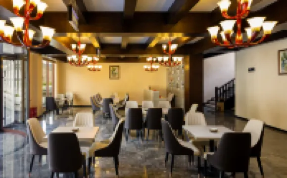 紫宸泊閲·梅里冰酒莊園