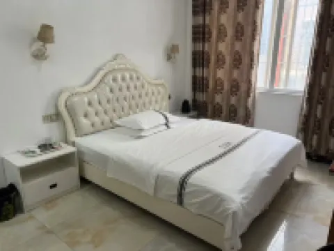 Dahua Huashu Hotel