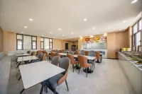 Jifeng International Hotel (Jiashi New People's Hospital Branch)