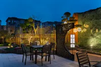 Laishan Hotel Hotels near Gulou