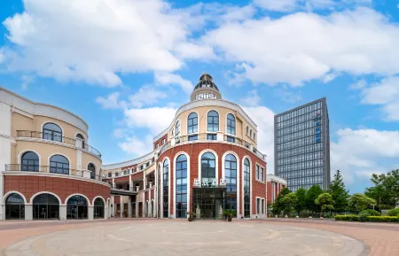 Xingchen Hotel (Yancheng Dafeng Port Bus Terminal) Отели рядом с достопримечательностью «Dafenggang Ocean World»