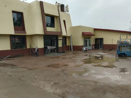 Shibazhan Hotel Отели в г. Тахэ