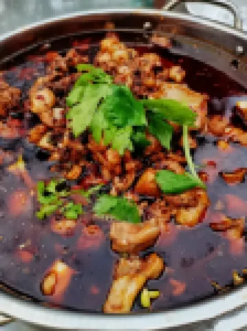 Yueting Lanshe Banshan Yazhu Hotel (Chengdu Tianfu International Airport)