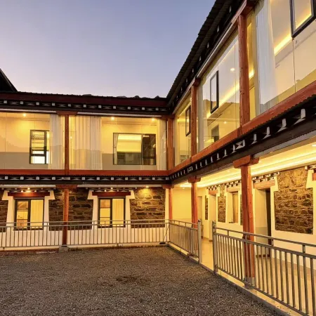 Manluo Grand Manor (Kangding Jiagenba)