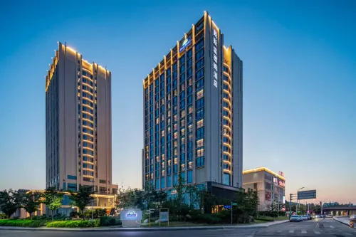 Weihai Days Wyndham Hotel (Weihai Railway Station Quanlefang) - 4-Star