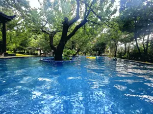 Popular 4-Star Select Hotels in Xiuwu