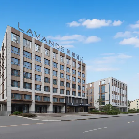 Lavande Hotel (Huzhou Zhili China Children's Wear City)
