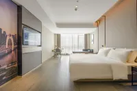 Guangzhou Huadu Financial Center Atour Hotel فنادق في 