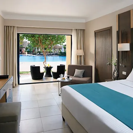 Coral Sea Aqua Club Resort Отели рядом с достопримечательностью «Бей- Набк»