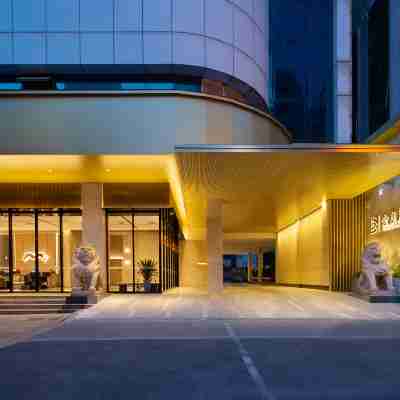 金皇冠柏曼飯店（柳州五星步行街店） Hotel Exterior