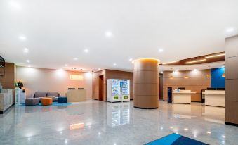 Holiday Inn Express Jinan Jingshi Road