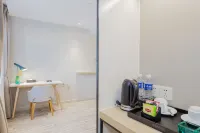 Homeinn Selected Hotel (Lishui High-Speed Railway Station Wanda Plaza)