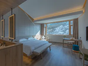 Huangshan Paiyun Hotel