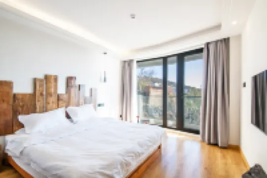 A fish Guesthouse Hotels near Heshangtao Scenic Spot