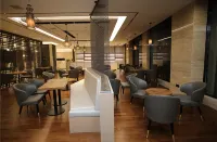 Elegance Hotel