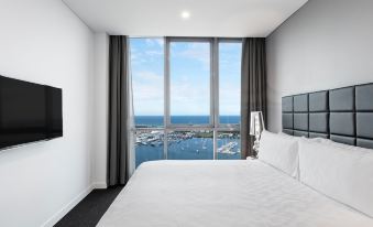 Meriton Suites Southport