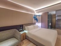重庆万州RANZ兰兹酒店(万达广场店) - 豪华大床房