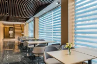 Dike Hufeng Hotel (Shanghai International Tourism Resort)