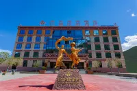 Batang Xianyun Hotel Hotels in Batang County