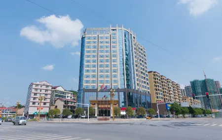 Vienna International Hotel (Shaoyang Xinshao) Отели рядом с достопримечательностью «Zijiang scenery belt»