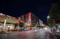 Guangzhou Jiulong Boutique Hotel(Shiqian Laodaqiao Hotel）