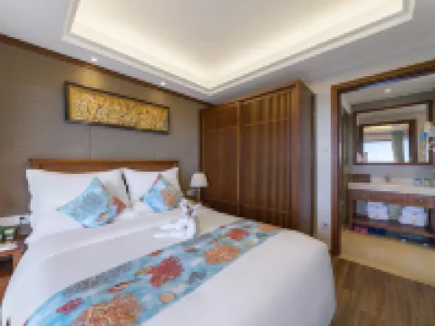 Qizi Bay Homeland Resort Hotel Hotels in Changjiang
