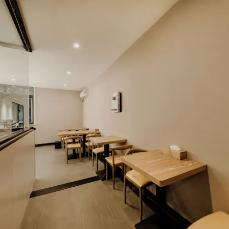 Shuyang Hanlong Hotel (Central Mall Nanjing East Road)