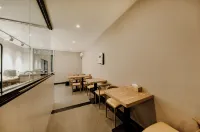 Shuyang Hanlong Hotel (Central Mall Nanjing East Road)
