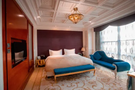 Grand Skylight International Hotel