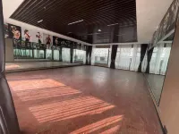 Sierte Hotel (Zigong Fangte Dinosaur Kingdom) - Spor Salonu