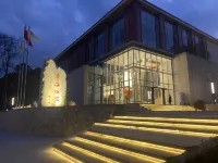 Yihai Muqi Hotel，Mianning Hotels in Mianning