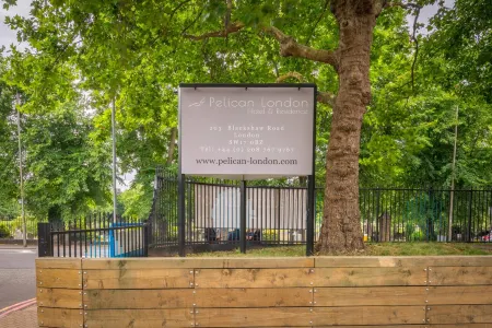 Pelican London Hotel and Residence