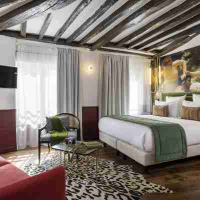 Hôtel Louis II - Paris Rooms