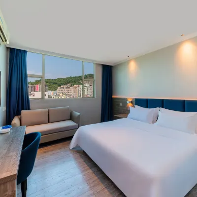 7Days Inn Premium Hotel (Shenzhen Airport Gushu Subway Station) Hotels near Liansheng Market