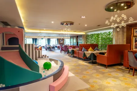 Zhongshan Panshan Hotel Отели рядом с достопримечательностью «Happy Valley»