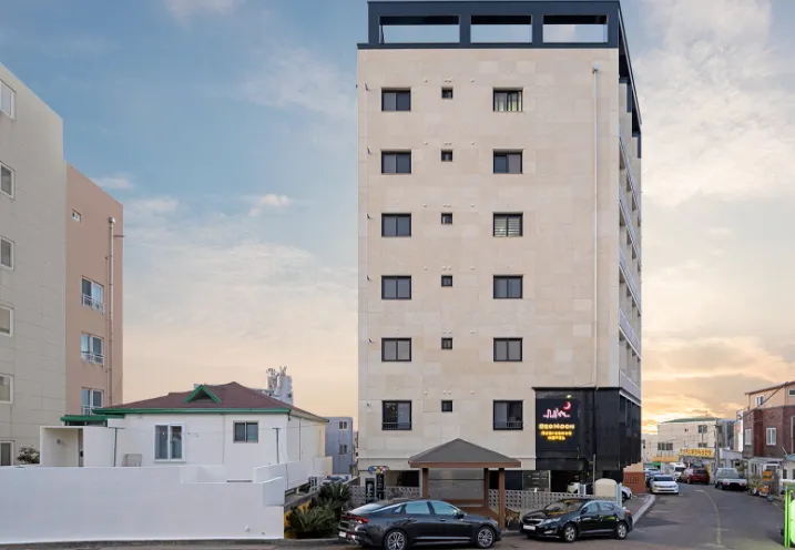 Jeju Seomun Residence Hotel