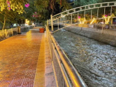 Holiday Inn Tselebari Hotels in Qira