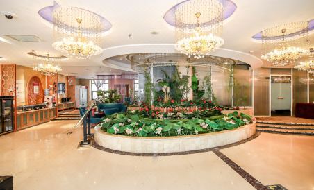 Qingyang Longdong Hotel (Xifeng District High Speed Railway Station) - Housity