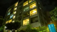 White Fern Stays Serviced Apartments - Gachibowli Các khách sạn ở Gachibowli
